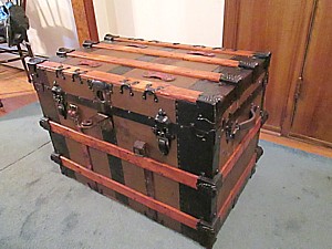 Antique Trunk 120